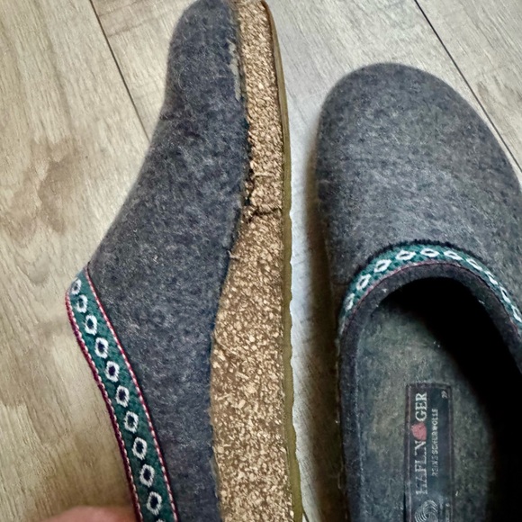 Unisex Haflinger Gray Wool Slip-On Mule Clogs - Picture 7 of 8
